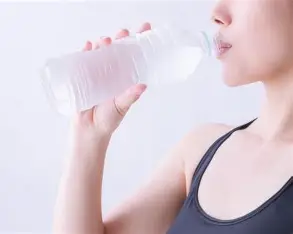意外と知らない水分不足の影響とは