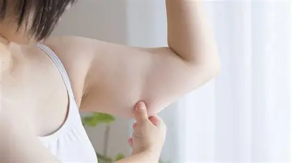 二の腕だけ痩せない…