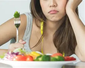食べてないのに痩せない…