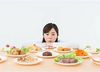 ダイエット中の外食は何を食べる？